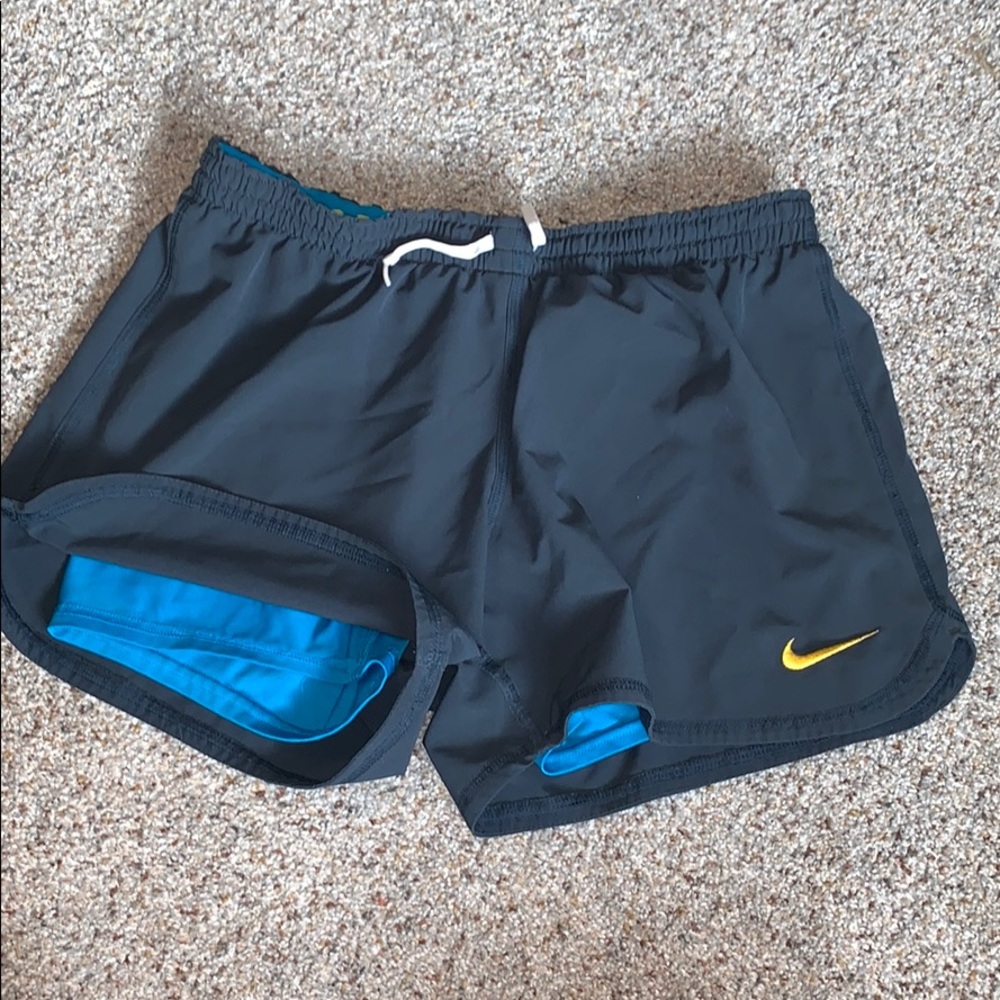 Nike women’s running shorts